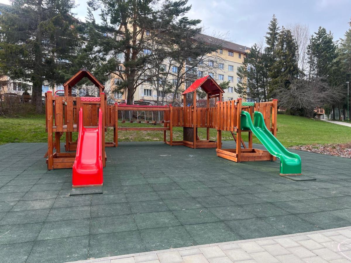 Ubytovanie Pod Stitmi Vysokych Tatier Tatranská Štrba Eksteriør billede
